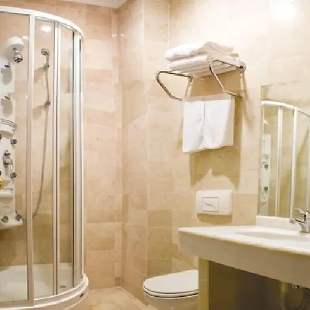 Nil Hotel 3*