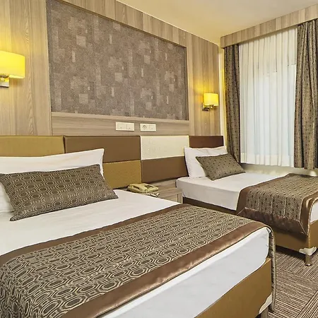 Otel Pera Arya