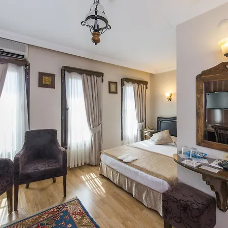 Pensjonat Naz Wooden House 3*
