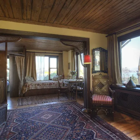 Hotell Empress Zoe 2*