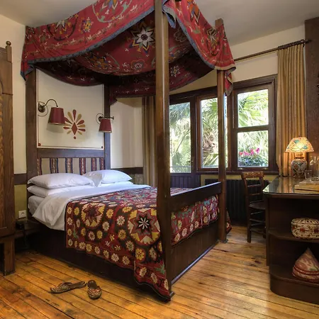 Hotell Empress Zoe 2*