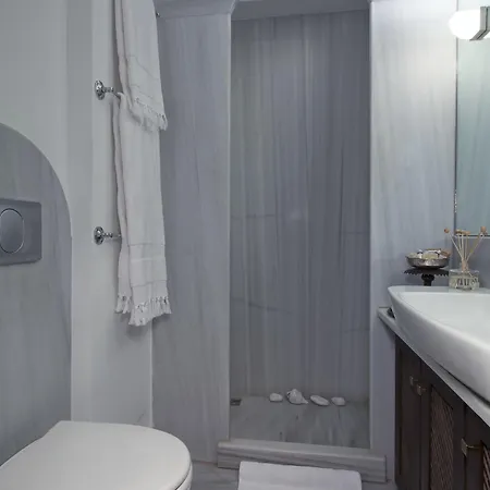 Hotell Empress Zoe 2*