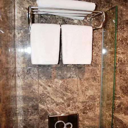 Comfort Hotel 3*