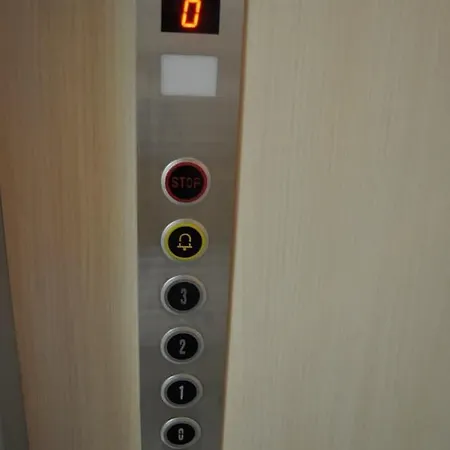 Net House 3*
