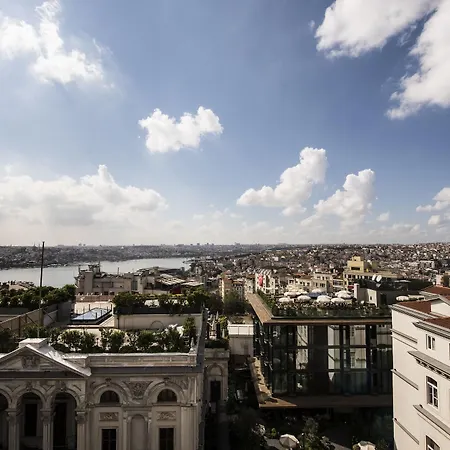 Elan Pera Hotel 3*