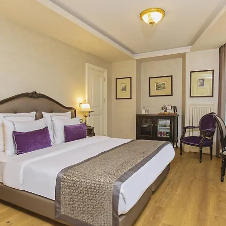 Meroddi Bagdatliyan Istambul