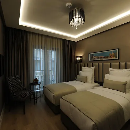 Le Petit Palace - Special Category Istanboel