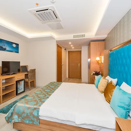 Hotel Grand Palace