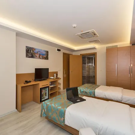Hotel Grand Palace