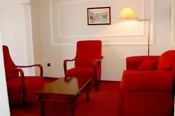 Monopol Hotel 3*