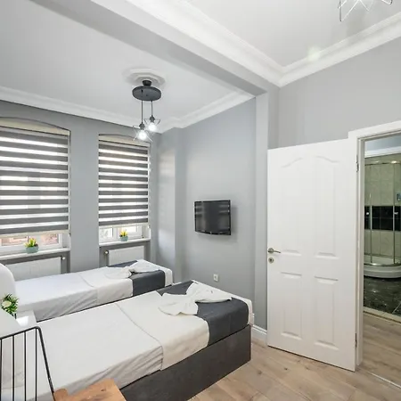 Aparthotel Butterfly 3*