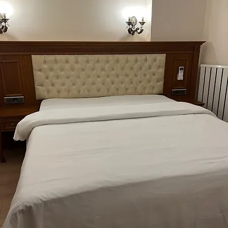 Ada Отель 3*