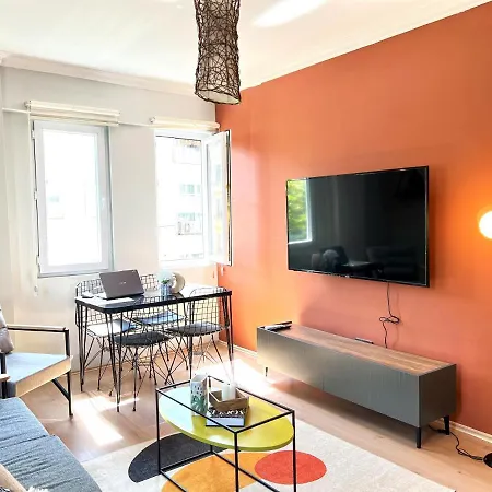 Wonder Homes- Cozy Flat, 2br, Terrace, Cihangir, Frz3 Apartment *