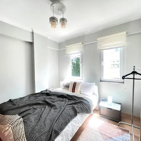 Apartment Wonder Homes- Cozy Flat, 2br, Terrace, Cihangir, Frz3 Istanbul