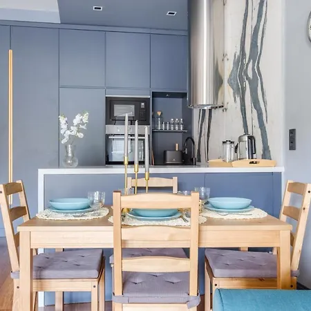 Benesta By Newinn Apartment