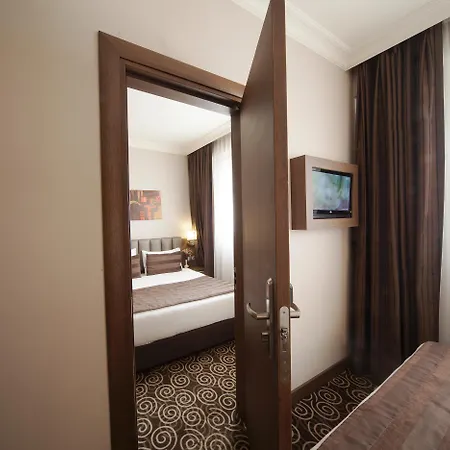 Hotel Delta & Old Estambul