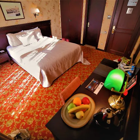 Hotel Pera Rose