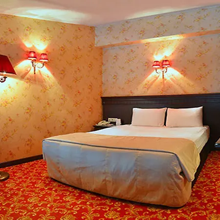 Hotel Pera Rose 4*