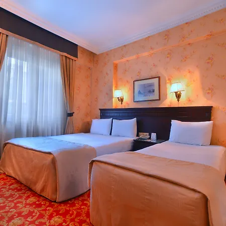Hotel Pera Rose 4*