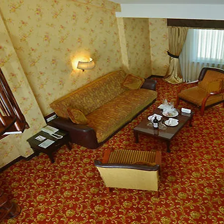 Pera Rose Hotel 4*