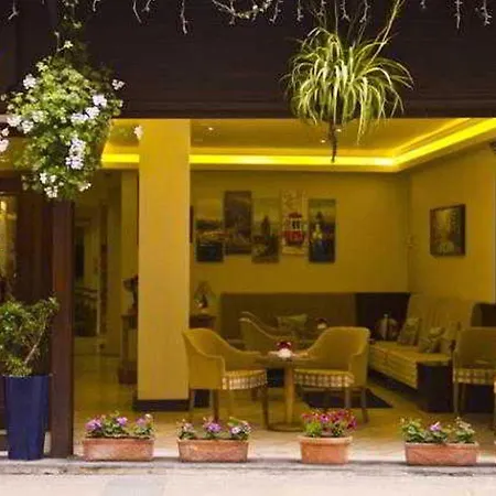 伊尔卡伊酒店 酒店 3*