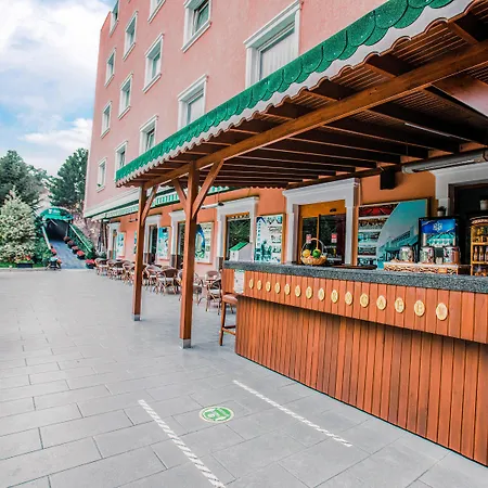 The Green Park Merter 5*