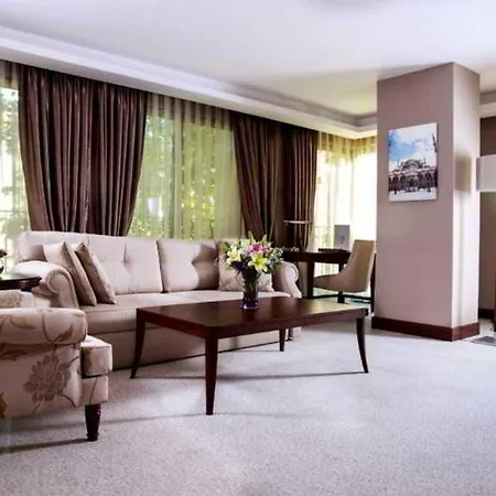 Grand Aras & Hotel 4*