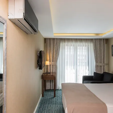 Hotel Aston Taksim 4*