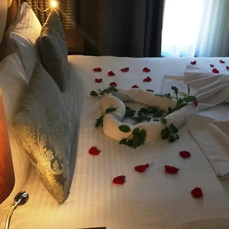 Hotel Grand Pamir