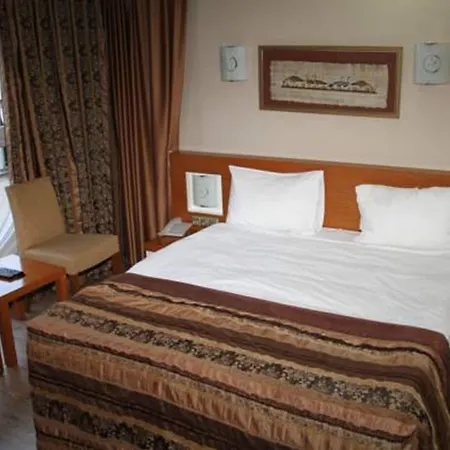 Hotell Bc Burhan Cacan & & Cafe 3*