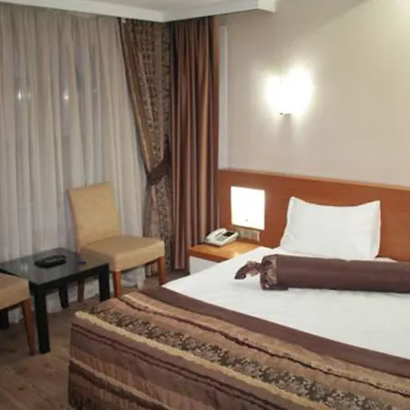 Bc Burhan Cacan & & Cafe Hotell