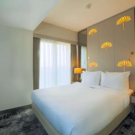Hotel Tryp By Wyndham Topkapi 4*