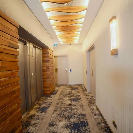 Tryp By Wyndham Topkapi Hotel