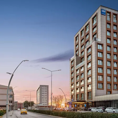 Tryp By Wyndham Topkapi Hotel 4*