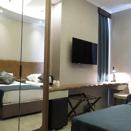 Galatahan Karakoy 4*