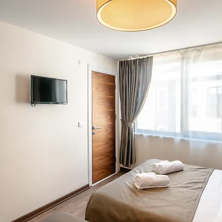 The Camelot 2* Istanbul