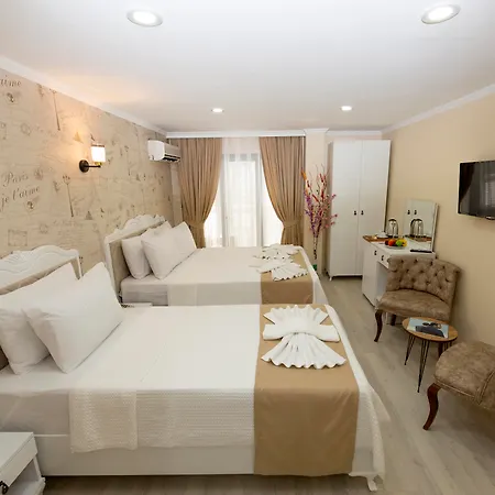Vander Valk Hotel 2*