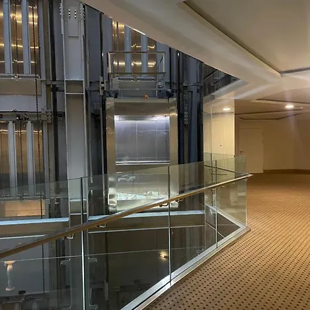 Dans Pullman Appartement Istambul