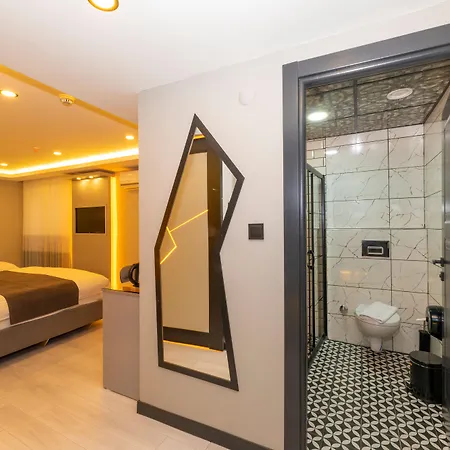 White Corner Hotel