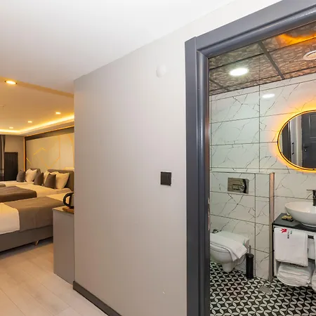 Hotel White Corner