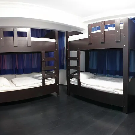 Rengarenk & Hostel Istanbul