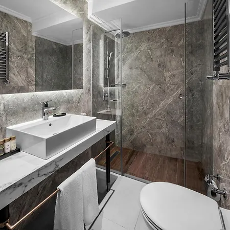 Akka Lush Taksim اسطنبول