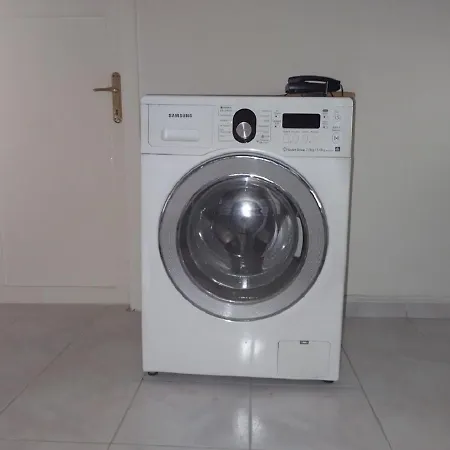 Homestay Feeling At In Center 5 Minutes Walk To The Atakoey Metro Station & Metrobus