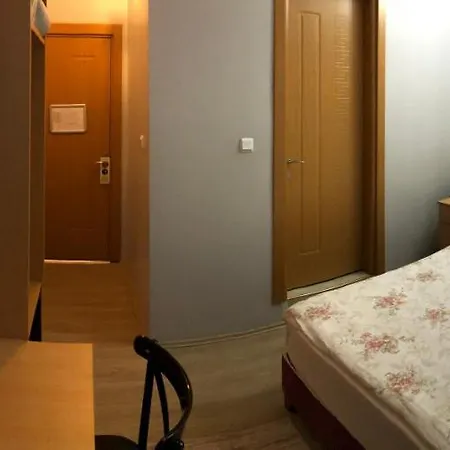Oezsefa Hotel
