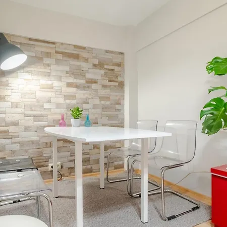 Colorful And Flat With Balcony In Kadikoy * İstanbul
