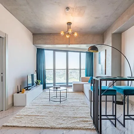 Apartment Cozy Flat With View And Balcony In Sisli Istanbul