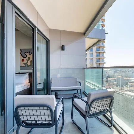 Cozy Flat With View And Balcony In Sisli * Istanbul