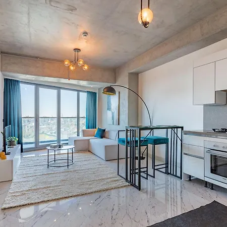 Cozy Flat With View And Balcony In Sisli * Istanbul