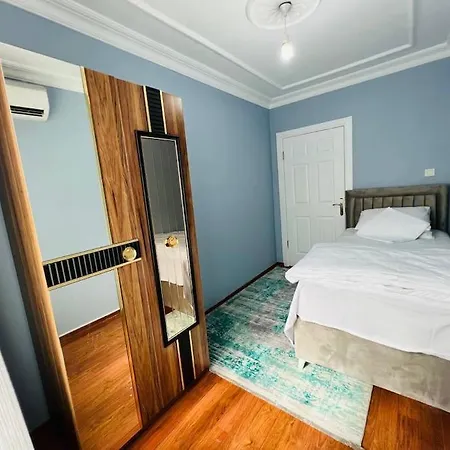 Elegant 3-bedroom Unit Near To Fatih Mosque.