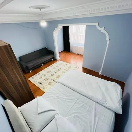 Elegant 3-bedroom Unit Near To Fatih Mosque. Apartment